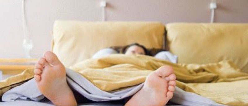 Симптомы и лечение судорог ног во сне