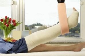 Сколько заживает перелом ноги
