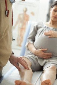Беременная у флеболога
