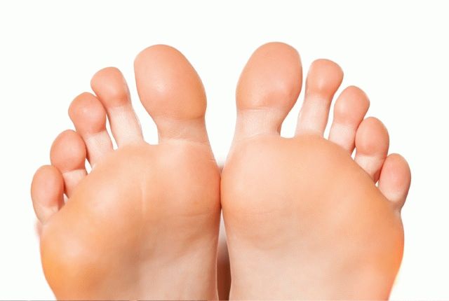 Немеют пальцы ног: причины и лечение